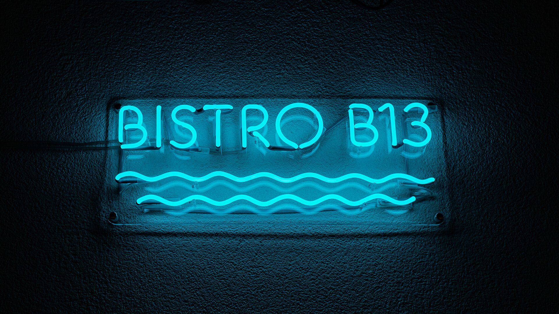 Bistro B13 - Enseigne lumineuse bleu bistrot, avec des vagues sous le lettrage.